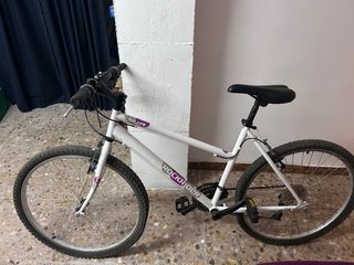 Bicicleta Rockrider Decathlon Blanca