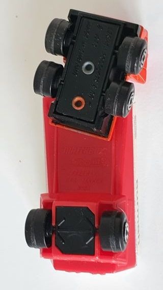 Lotto 3 modellini Matchbox + 1 senza marca