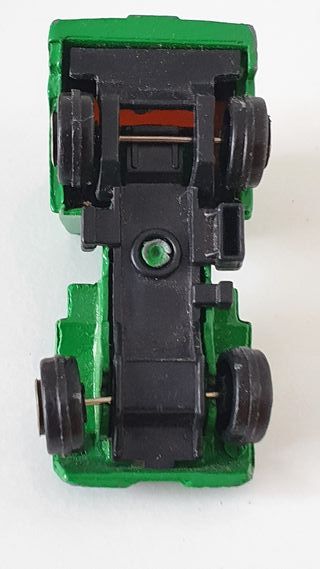 Lotto 3 modellini Matchbox + 1 senza marca