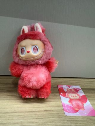 Labubu Love  original popmart.