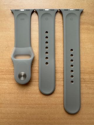 Apple Watch 40mm. Light Gray Titanium Sport Band