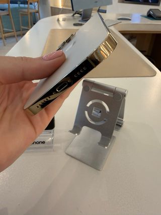 iPhone 13 Pro 256GB Dorado - 2 años de garantía