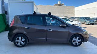 Renault Scenic 2011