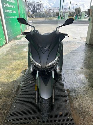 Yamaha Xmax 400 - Impecable