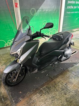 Yamaha Xmax 400 - Impecable