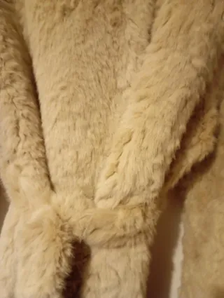 Abrigo pelo beige XL sin estrenar
