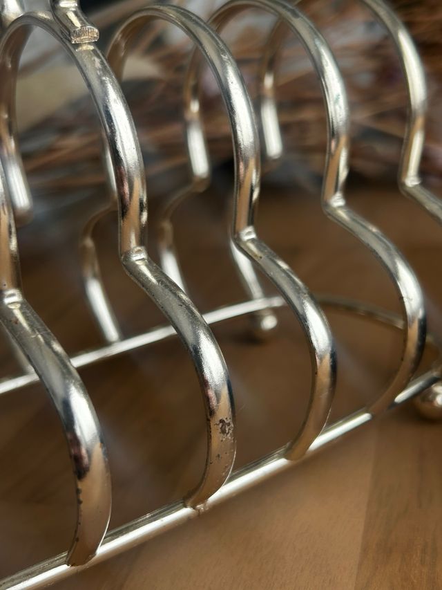 Porta tostadas inglés metal plateado