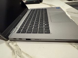 Portátil Dell Plata y Negro