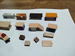 Lote Muebles Playmobil: Mesas y Escritorios