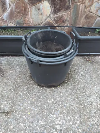 Cubetas de plástico negro varias medidas