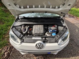Volkswagen up! 2012