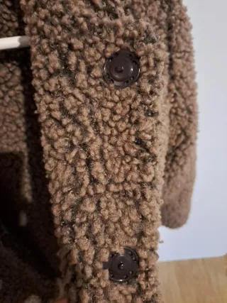 Chaquetón borreguito niña marrón. Talla 6 años.