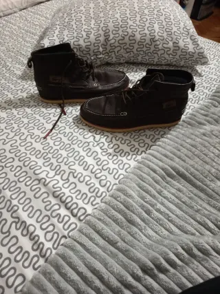 Botín piel marrón Lacoste