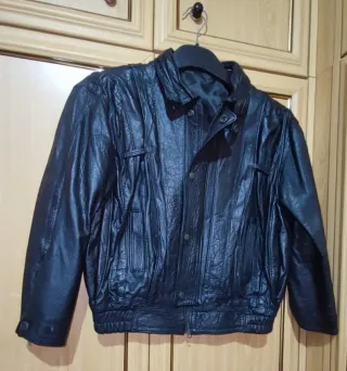 Chaqueta cuero vintage de los 80.