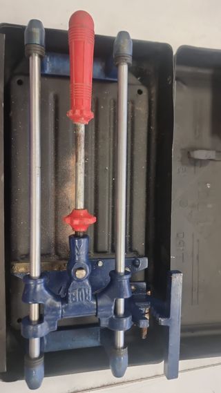 CORTADORA DE AZULEJO RUBI 20CM