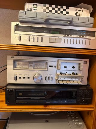 Lector CD sony, Casete y Radio JVC de coleccionist
