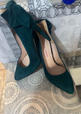 Zapatos tacón Laura Amat verde