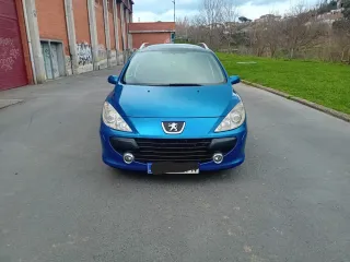 Peugeot 307 único dueño  7 plazas