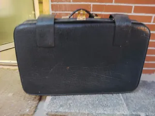 Set de dos maletas de viaje vintage cuero negro