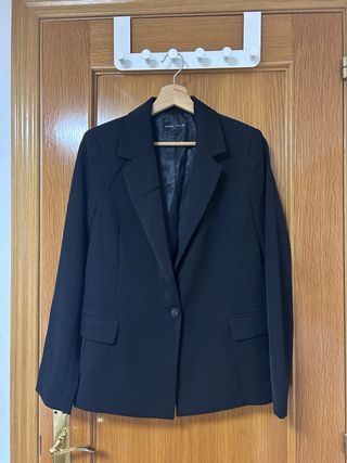 Americana negra de Lefties