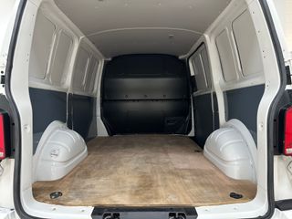 Volkswagen Transporter T6.1 2021