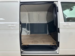 Volkswagen Transporter T6.1 2021