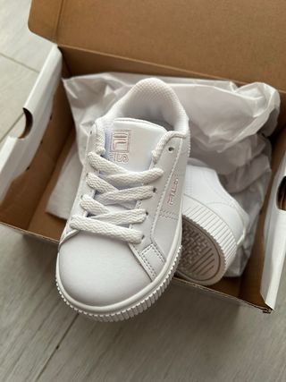 Zapatillas Fila Blancas Niña