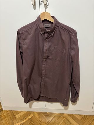 Camisa Scalpers burdeos