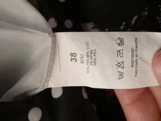 Vestido con lunares y falda estampada