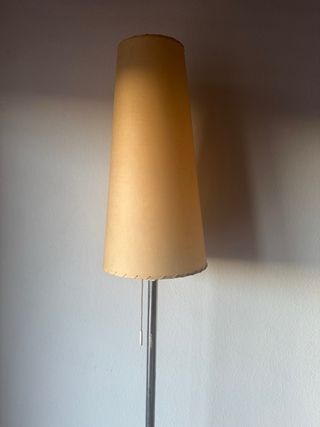 Lámpara de pie vintage metal y papel