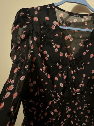 Vestido IShow Negro con Estampado Floral Rosa
