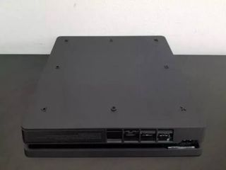 Console PS4 Slim 500GB + 3 Giochi