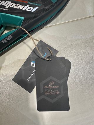 Bullpadel Hack 04 Hybrid 25 Paquito