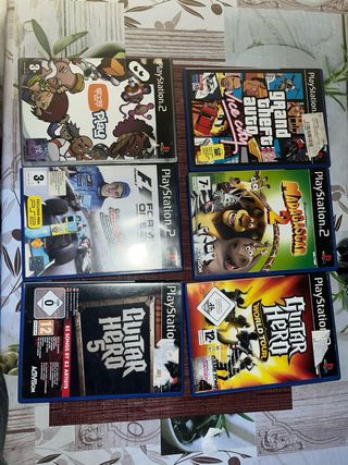 Console PlayStation 2 nera + 28 giochi + due controller