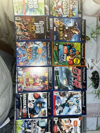 Console PlayStation 2 nera + 28 giochi + due controller