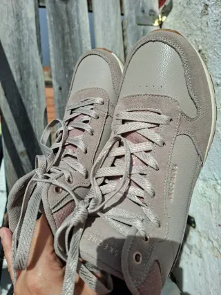 Botines Skechers Beige