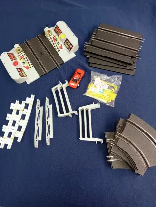 Pistas tipo Scalextric y Accesorios