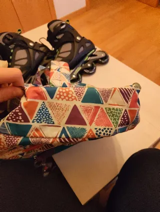 Mochila Totto Estampada Triángulos