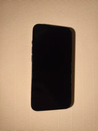iPhone 13 128GB + caricatore gratuito