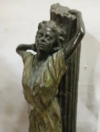 LIQUIDACIÓN Figura bronce Miró reproducción