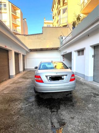 Mercedes C200 5 puertas gris 2008