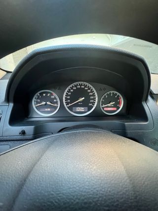 Mercedes C200 5 puertas gris 2008