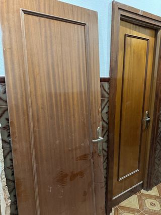 Puertas de madera (varias)