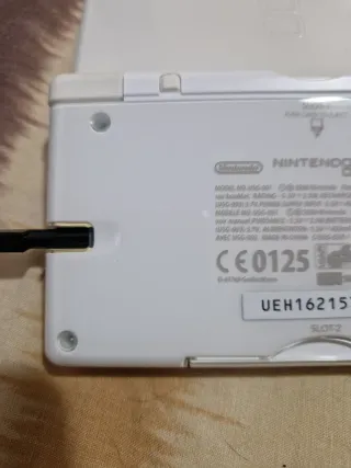 Nintendo DS Lite Blanca + Juegos y Cargador