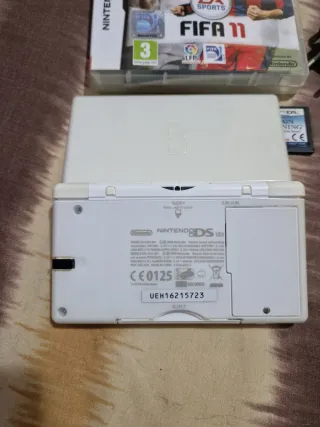 Nintendo DS Lite Blanca + Juegos y Cargador