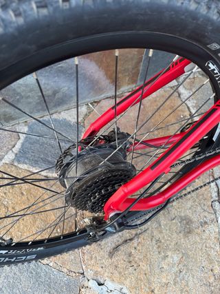 Bicicleta Eléctrica CONOR IRATI Roja