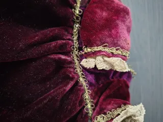 Antigua Túnica Niño Jesús - Terciopelo y Encaje