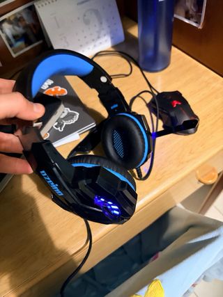 Cuffie da gaming con luci LED