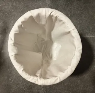 Cesto ropa de mimbre.