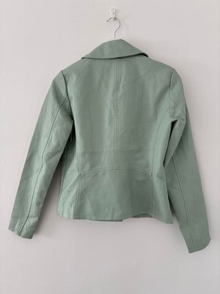 Chaqueta Only cuero ecológico verde